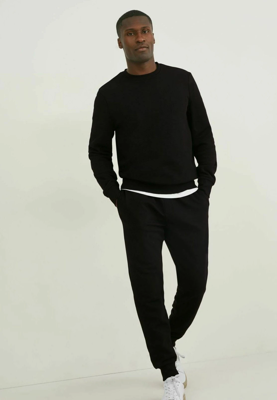 C&A Sweatshirt - Black – Image 2