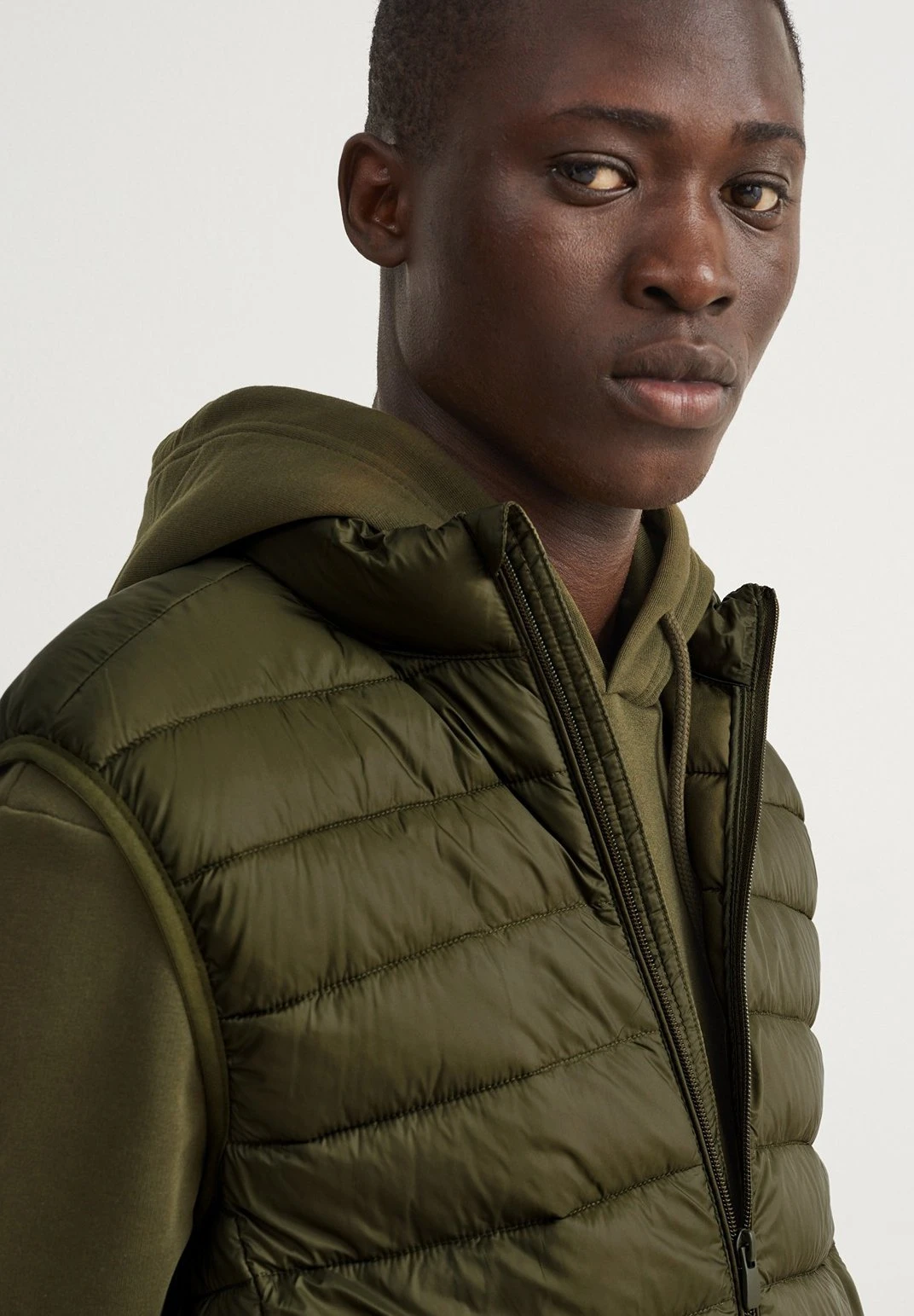 C&A Veste Sans Manches - Khaki – Image 4