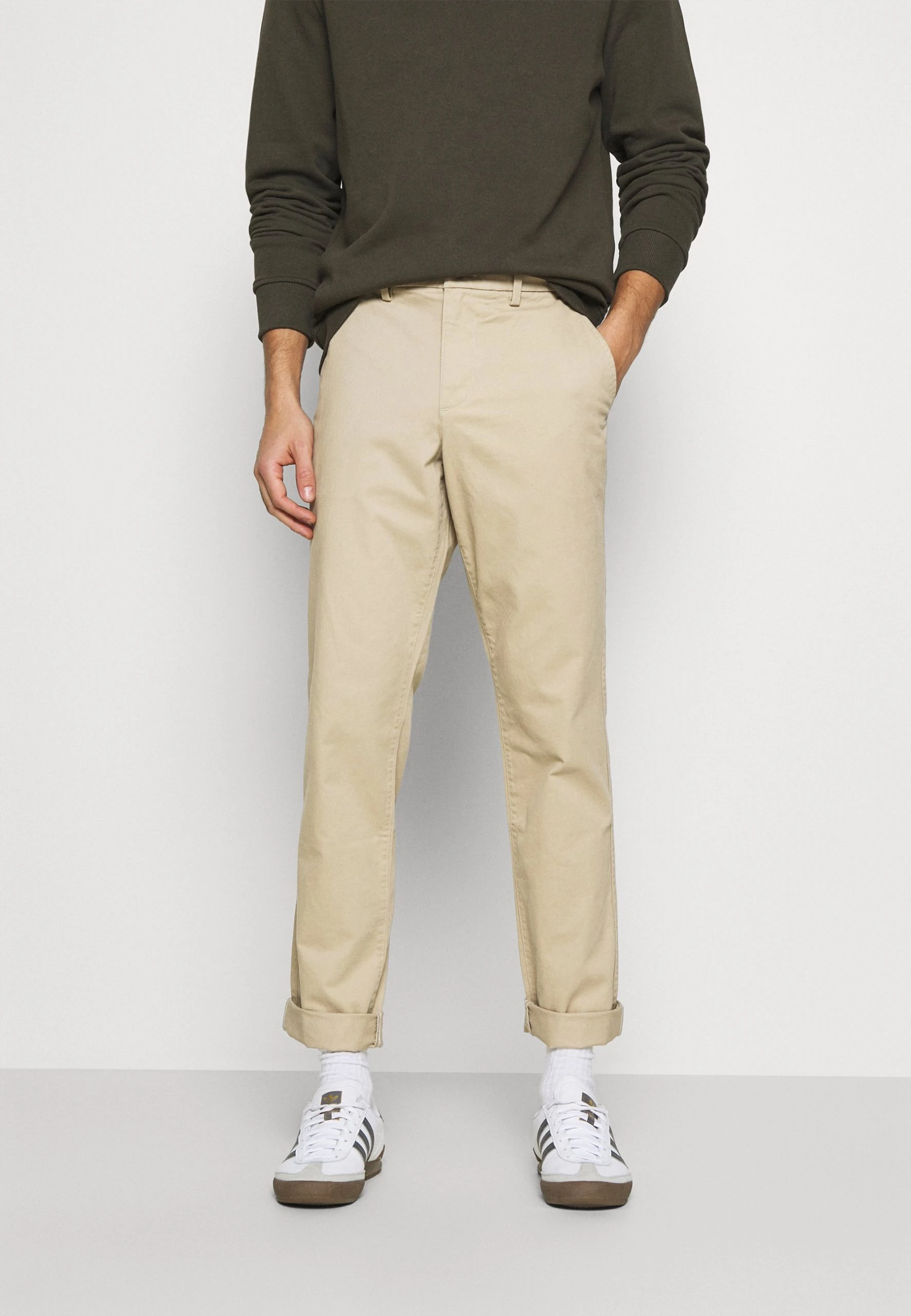 GAP Essential Slim Fit - Chino - Iconic Khaki
