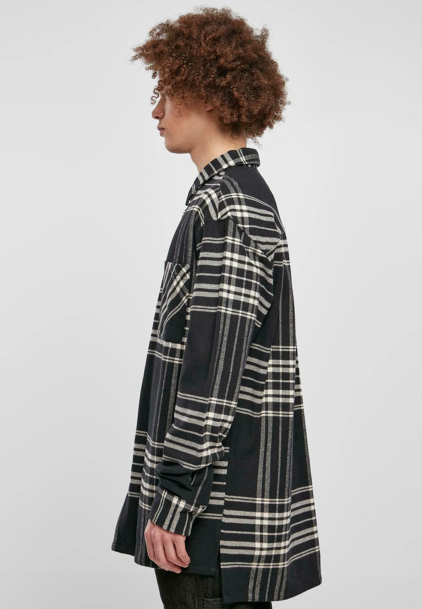 URBAN CLASSICS Long Oversized Checked Summit - Chemise - Black – Image 5