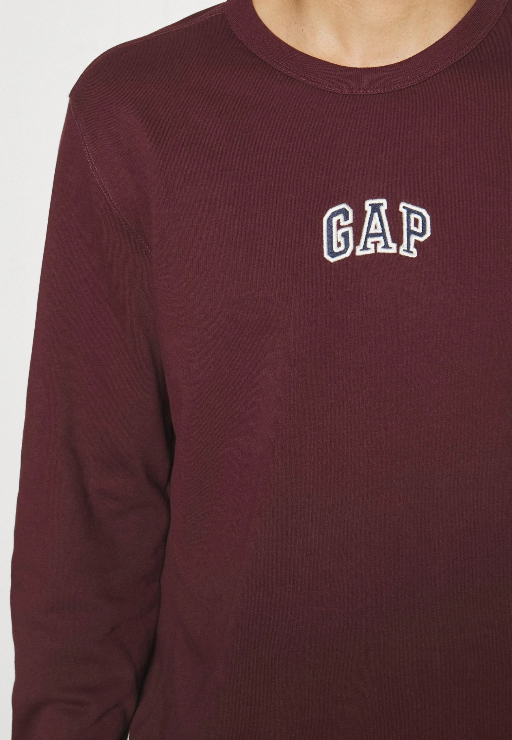 GAP Logo Fashion Crew - Sweatshirt - Noir Red – Image 6