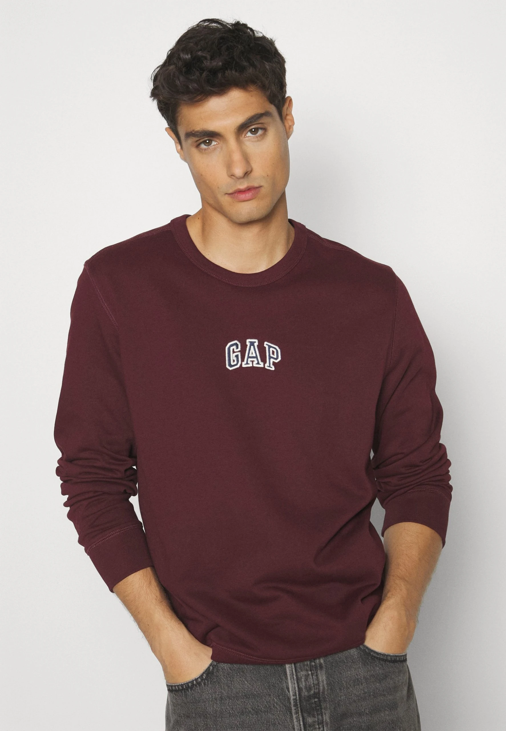 GAP Logo Fashion Crew - Sweatshirt - Noir Red – Image 4