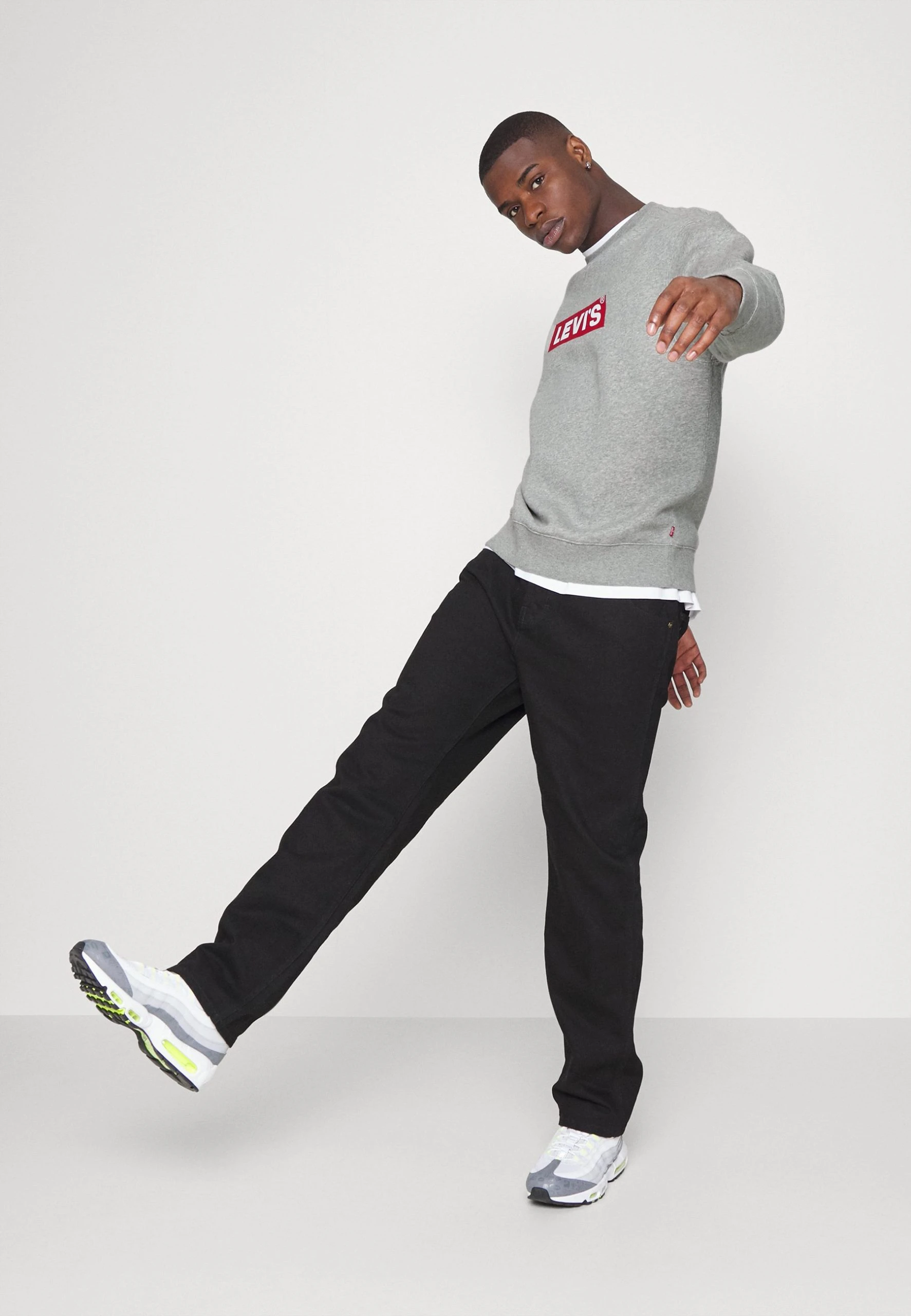 Levi's Relaxed Graphic Crew Unsiex - Sweatshirt - Grey – Image 4